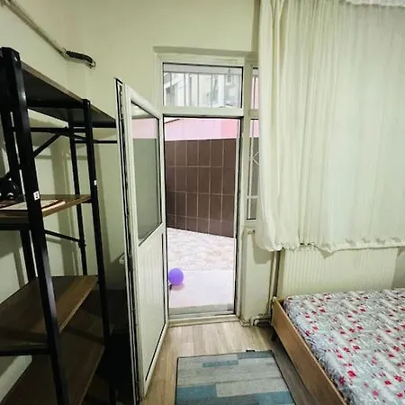 דירה Affordable Private In A Shared Flat In Sisli *