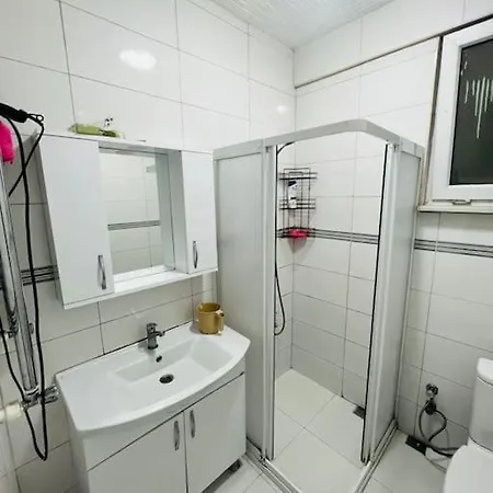 דירה Affordable Private In A Shared Flat In Sisli