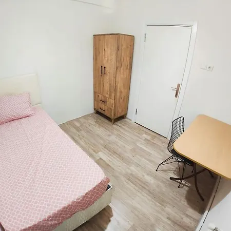 Affordable Private In A Shared Flat In Sisli Apartment
